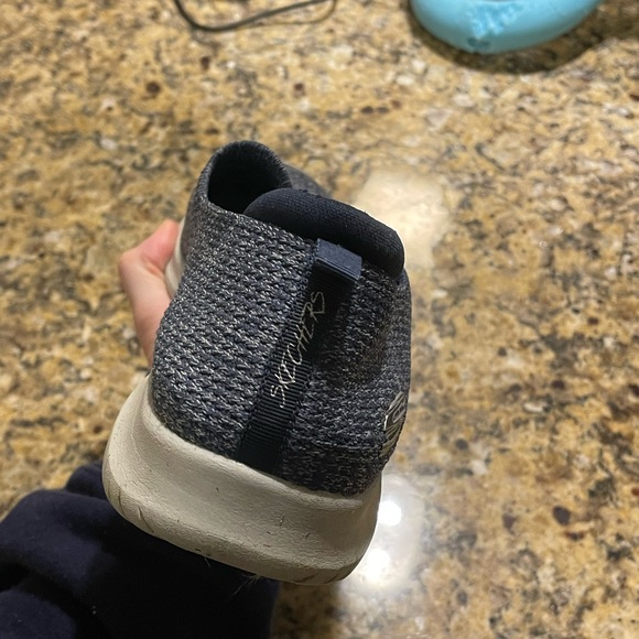 Blue slip on sketchers size 7 women - Picture 3 of 5